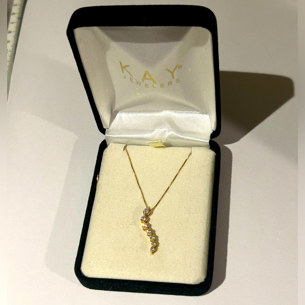 14KT Gold Diamond
Journey Necklacel